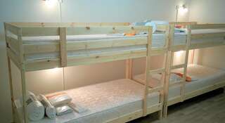 Гостиница Hostel Ural Rover Екатеринбург Спальное место на двухъярусной кровати в общем номере для женщин-3